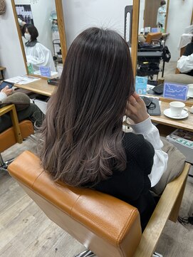 ルチナ 秦野(Lucina) ハイライトグラデーション/ラベンダーグレージュ