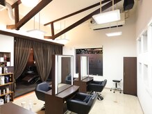 ヘアーサロン アース(hair salon arth)の雰囲気（店舗横に駐車場3台以上あり［東岡山/髪質改善/40代50代60代］）