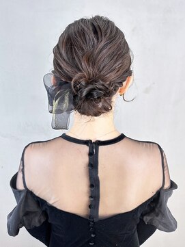 アルバム 銀座(ALBUM GINZA) おくれ毛ロングミディアム顔周りレイヤー_ba540541