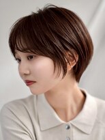 表参道白髪ぼかしウルフショートカットベージュアッシュ30代40代