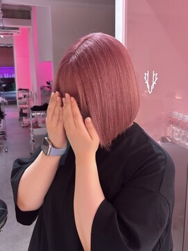 ダズリングディア(Dazzling Deer) ペールピンク/ピンクベージュ/切りっぱなしボブ/夏