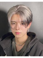 リップス 吉祥寺店 (LIPPS)&nbsp;ホワイトシルバーアッシュバレイヤージュツーブロセンターパート