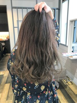 美容室 エイミー(H'Amie) グラデーション×グレージュ×王道スタイル