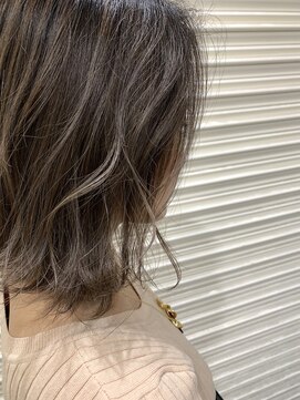 ボタニウム バイ アールサロン(BOTANIUM by RrSALON) 【BOTANIUM滝島】ラフグレージュ×外ハネmix LOB