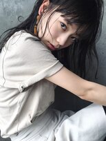 ルーム(Loom.)&nbsp;〈スタイリング簡単〉柔らかい質感のストレートロング