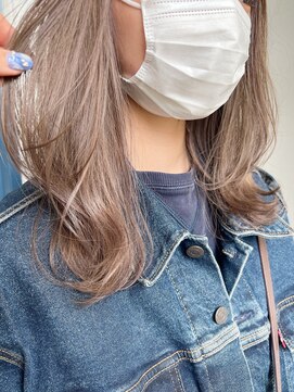 アクトゥス(AEQUITAS) Wケアブリーチ×ミルクティーベージュ【池袋/20代/30代/40代】