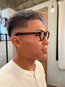 リリアン(Liliane) シルバーシャレ坊主