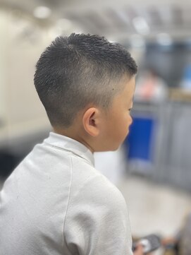エイプリル ヘア スタジオ(April HAIR STUDIO) ソフトモヒカン キッズカット