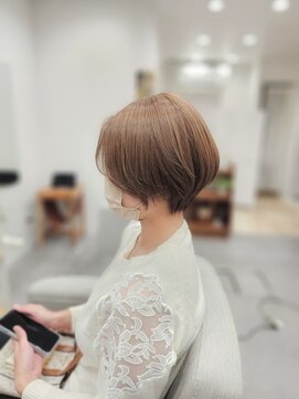 ツナグ(TSUNAGU) 質感にこだわった丸みショートボブ