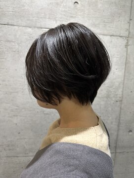 ヘアールーム プリズム(Hair room Prism) 骨格補正ショート