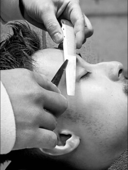 ブラッドバーバー(B-RAD BARBER)の写真/B－RAD BARBERならではのシェービング技術で、今よりも好感度・清潔感UP！