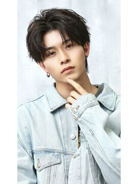 リップス 吉祥寺店 (LIPPS) ニュアンスセンターパートフェザーショート