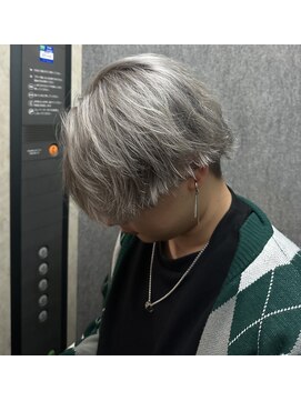 グレイバイニューヨークニューヨーク 京都北大路(Gray by NYNY) ペールシルバー×センターパート