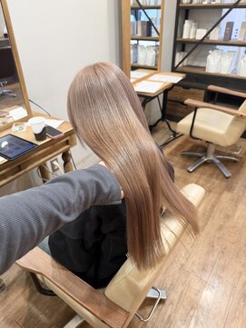 ミルクティーベージュ