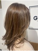 透明感ベージュの軽やかレイヤー