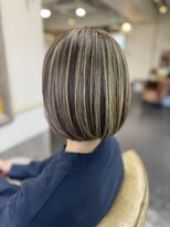 ポタム 東中野(potamu)&nbsp;ブリーチ有りデザインの白髪ぼかしハイライト