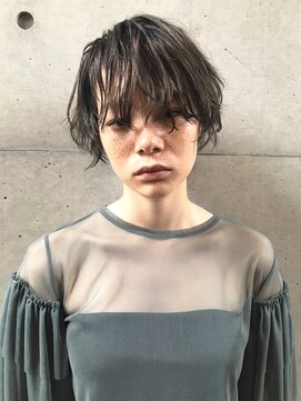 アンティ(ANTI) 人気の地毛風＆黒アッシュ、ジェンダーレスショート