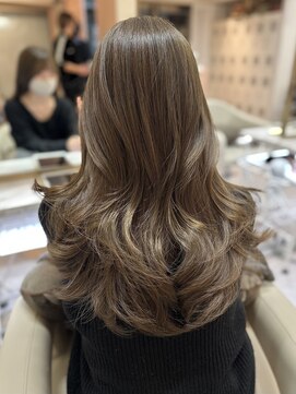 ユニ 表参道(uni) 【YUKI】ヨシンモリベージュカラー