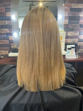 ヘアー リードレス(hair Re:dress) 大人可愛いハイライトうるツヤ髪ストレートロング髪質改善