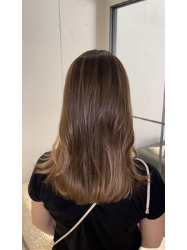 サルファ ヘアデザイン 名古屋 丸の内(S.ALPHA HAIR DESIGN) 前回のブリーチを活かしたナチュラルベージュ