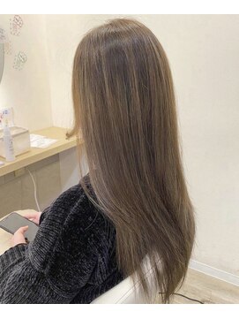 アコレ ミリュー 南草津店(ACCOLE milieu) ハイライト&グレーアッシュカラー！