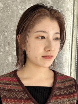 サンク 原宿 表参道(cinq) インナーカラーベージュショートボブ黒髪ボブ前髪インナーカラー