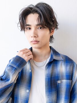 イオ 本厚木(io) 波巻きスパイラルパーマセンターパートウルフハイライト