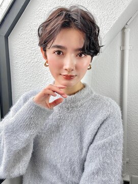 ルーム 辻堂(Rm) 前髪長め大人小顔ショート30代40代50代 藤沢