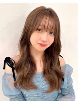 レイラバイアフロート 吉祥寺(Lila by afloat) くびレイヤーグレーベージュ小顔 20代30代40代