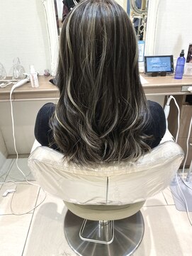 アッシュ 大泉学園店(Ash) コントラストハイライト【Ash大泉学園 横山】