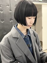 ココ 原宿(KOKO) ブルーブラックイメチェン外ハネボブ美髪ワイドバング黒髪