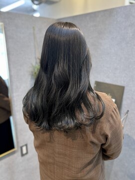 シーインフィニート 蔵前店(C∞) オリーブカラー×ぱつんとロング