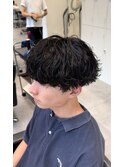 波巻きツイストスパイラルツーブロック刈り上げメンズパーマ
