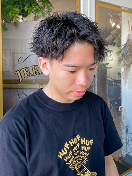 ジェリコヘアー(JERICHO HAIR) 直毛でもOK!ツイストパーマで叶える立体感ヘア!