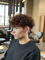 リッチブランドアンドコー(Rich Brand&Co)&nbsp;スペインカールスパイラルパーマツイストパーマフェード短髪