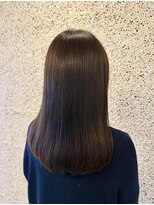 スリー ナカノシマ(three. Nakanoshima) 【three.中之島】乾かすだけでまとまる艶髪ストレート
