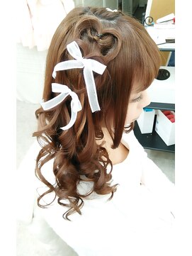 ヘアーメイク ティアラ(Hair make Tiara) リボンアレンジヘア☆+゜