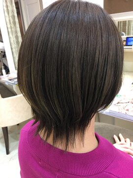 ジルバイジアン(JILL by GIEN) JILL by GIEN【坂本政数】大人上品ウルフショート