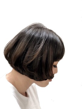 ユキオ オブ ヘアー(YUKIO of Hair) 《yukio 王子本店》大人かわいい小顔ひし形ショートボブショート