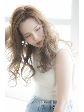 ミエル ヘア 新宿(miel hair) 〈mielhair新宿〉ゆるふわウェーブセミディ