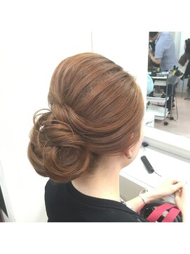ラエラ 五反田店(laera) シニヨンヘア