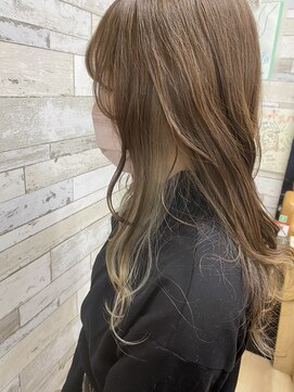 ラッコのおひるね インナーカラー　アッシュ系