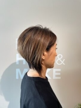 ビスヘアアンドメイク(BIS hair&make) 前下がりのショートボブ
