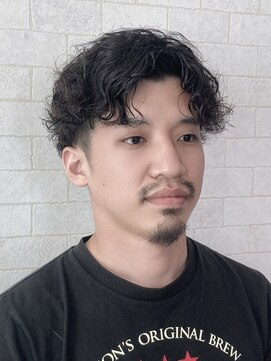 アクトスタイリッシュヘアー 知立(Act stylish hair) メンズセンターパートアップバング無雑作スパイラルパーマ