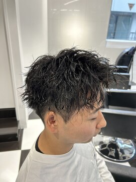 オーシャントーキョー(OCEAN TOKYO) メンズパーマツイスパ波巻きスパイラルマッシュセンターパート