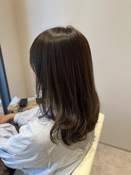 エンター 天神店(ENTER) 柔らかオリーブベージュで透明感アップ