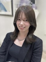 ユーフォリア 銀座本店(Euphoria)&nbsp;くびれヘア ミディアム レイヤーカット アッシュベージュ