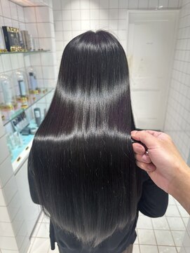 ロンドルーチェ 心斎橋(Lond luce) ダークアッシュ/ミディアムレイヤーカット［髪質改善/縮毛矯正］