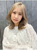 ミディアム韓国ヘア前髪カットブロンド_F0206