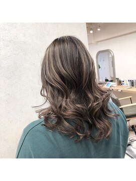 クレア 相武台(CREA) 白髪ぼかしハイライト【/相武台/ハイライト/ブリーチ】